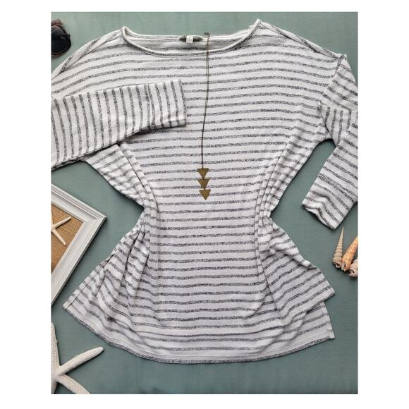 Lucky Brand heather striped white soft side slit oversized sweater Medium - Picture 1 of 5